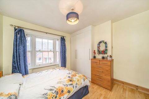 264 Derinton Road, London, SW17 8HU