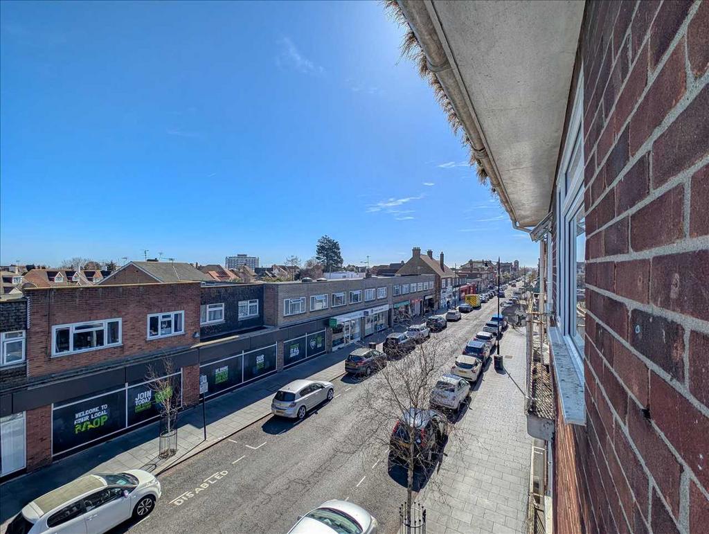 Connaught Avenue