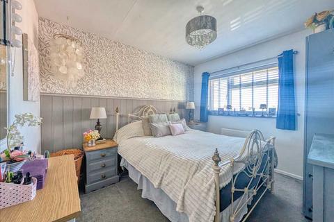 137b Connaught Avenue, Frinton-on-sea, CO13 9PS
