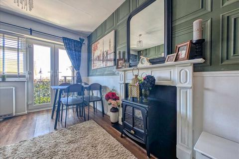 137b Connaught Avenue, Frinton-on-sea, CO13 9PS