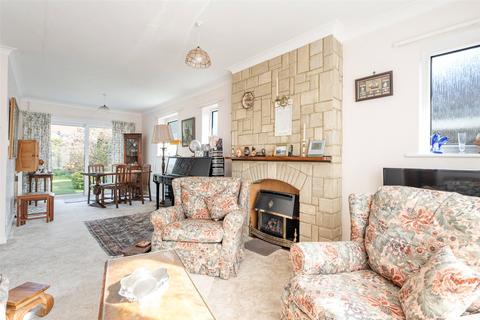 2 bedroom bungalow for sale, Jersey Road, Ferring, Worthing, West Sussex, BN12