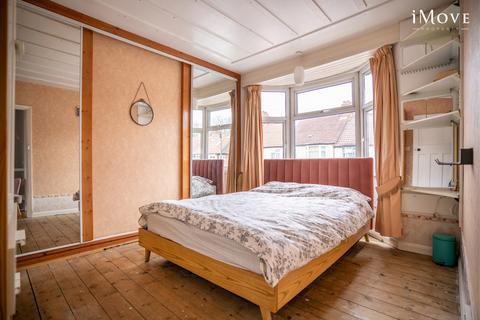 9 Cromer Road, London, SE25 4HH