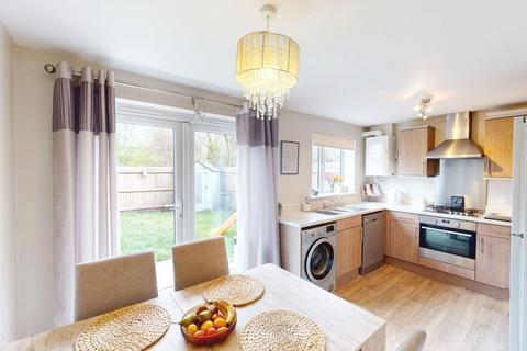 42 Foxhunter Close, Lostock, Bolton, BL6 4GR