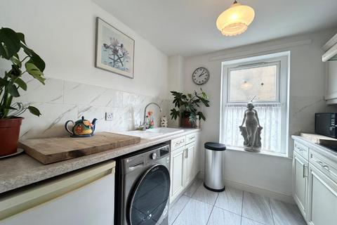 2 bedroom flat for sale, Haywra Street, Harrogate