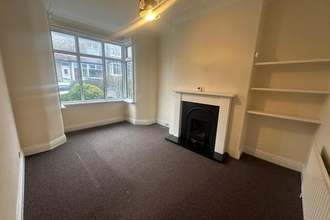 3 bedroom terraced house to rent, Marlborough Road, Shipley, West Yorkshire, BD18