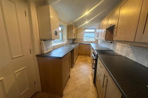3 bedroom terraced house to rent, Marlborough Road, Shipley, West Yorkshire, BD18