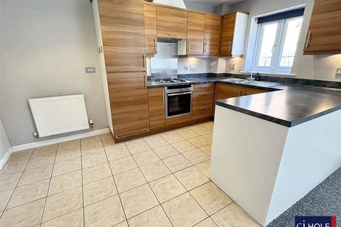 41 Greenways, Gloucester, GL4 3SA