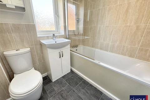 41 Greenways, Gloucester, GL4 3SA