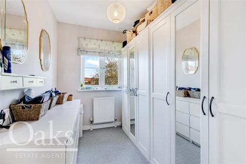 12 Cranesbill Close, London, SW16 5QL