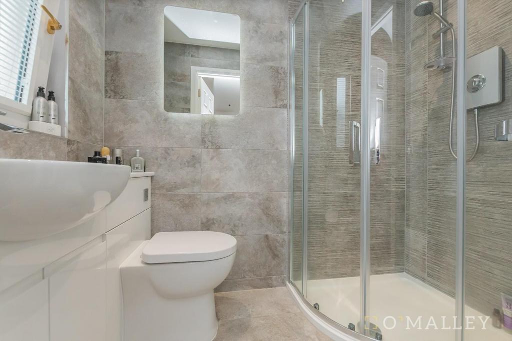 Bedroom 1 En-Suite