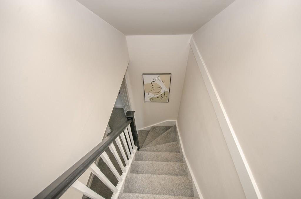 2nd floor landing.jpg
