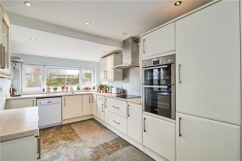 18 Bark Lane, Addingham, Ilkley, LS29 0RB