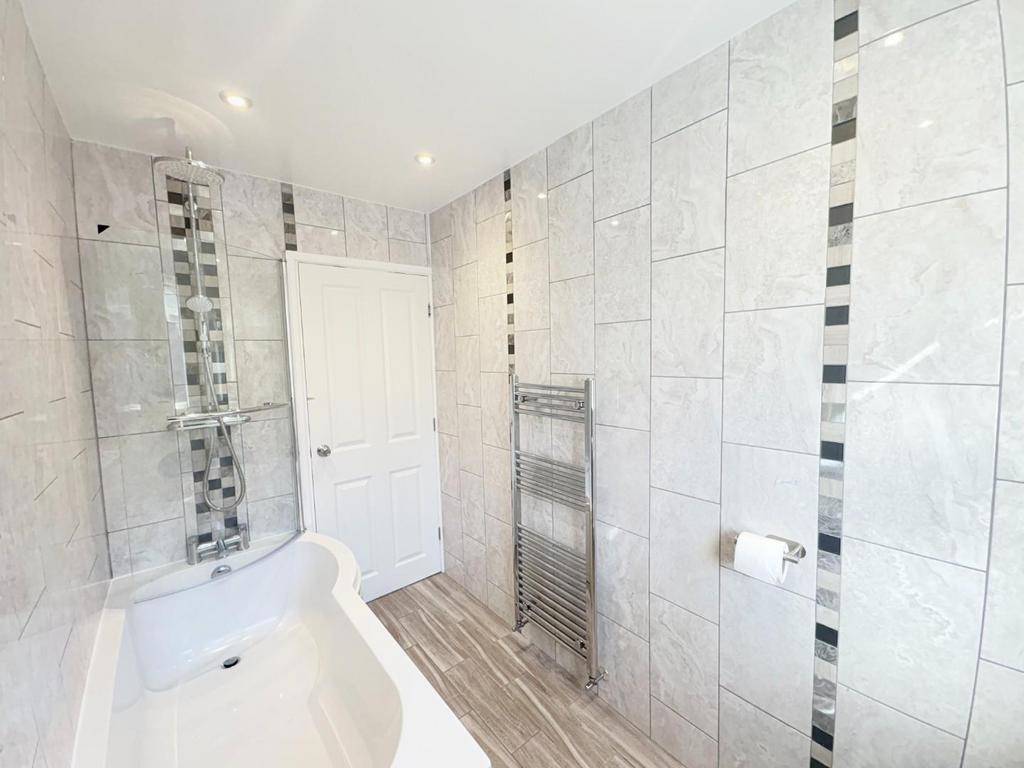 Bathroom.jpeg
