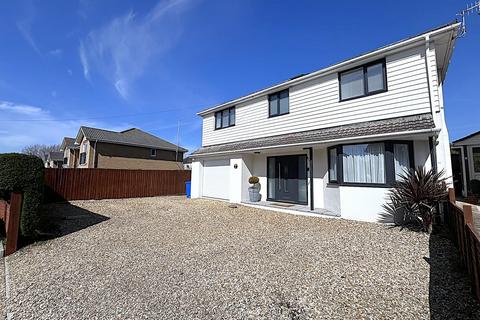 1 Cobbs Lane, Oakdale, Poole, BH15 3LH