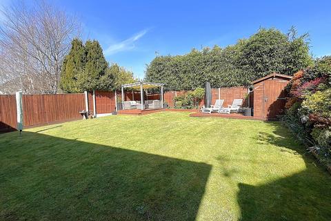 1 Cobbs Lane, Oakdale, Poole, BH15 3LH