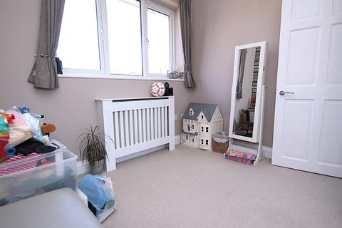 1 Cobbs Lane, Oakdale, Poole, BH15 3LH