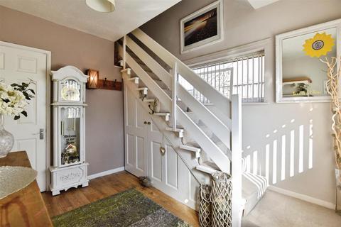48 Ashcroft Avenue, Shavington, Crewe, CW2 5HN
