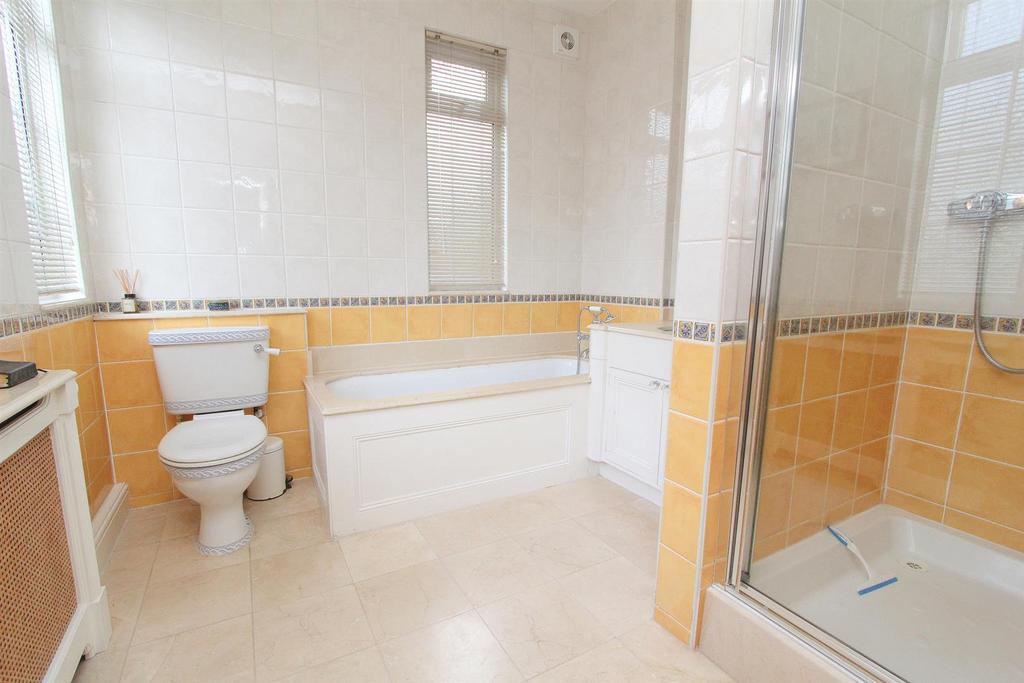Downstairs bath.jpg