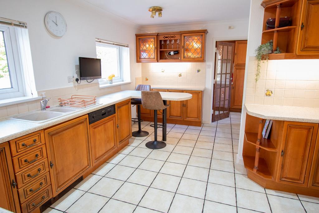 Kitchen/Breakfast Room