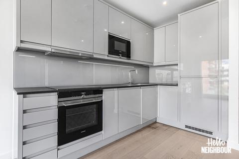 Studio to rent, Quassia House, Thonrey Close, London, NW9