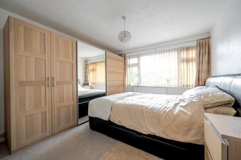 31 Bradley Avenue, Winterbourne, Bristol, BS36 1HX