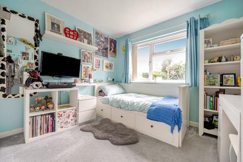 31 Bradley Avenue, Winterbourne, Bristol, BS36 1HX