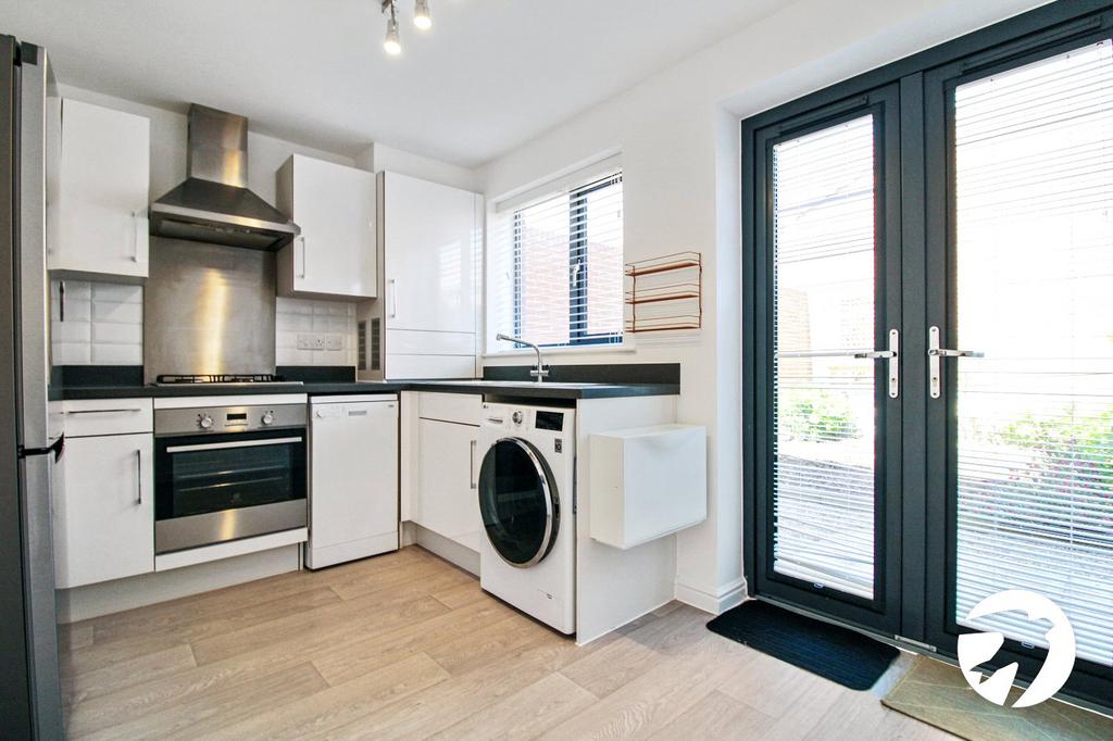 Kitchen / Dining
