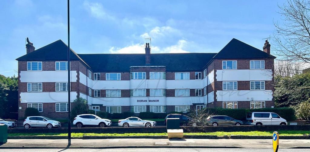 great-north-road-london-n2-2-bed-flat-to-rent-1-785-pcm-412-pw