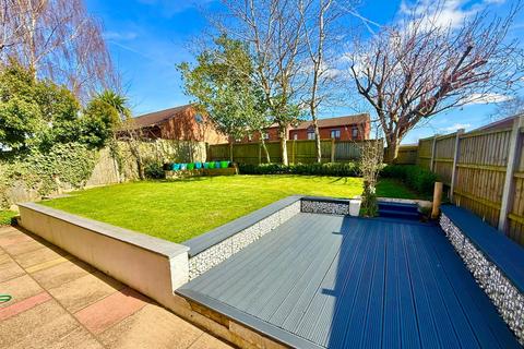 4 bedroom detached house for sale, Harvest Road, Macclesfield