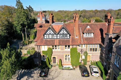 undefined, Maidenhatch, Pangbourne, Reading, Berkshire, RG8