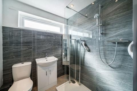 21 Penner Close, London, SW19 6QA