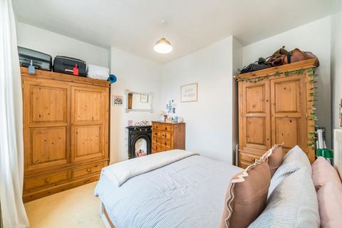 1 bedroom flat to rent, Mexfield Road, London SW15