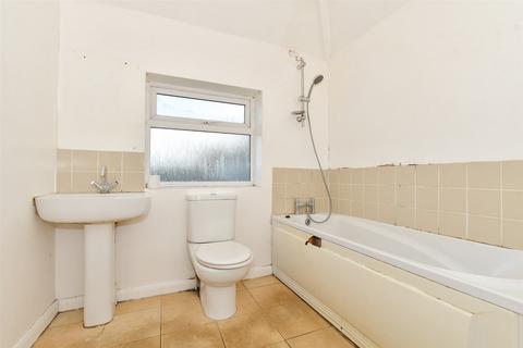 7 Cavell Square, Deal, CT14 9HN