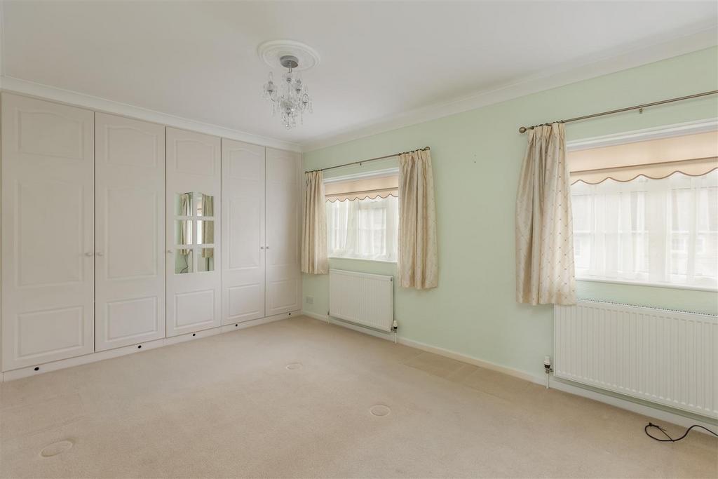 Old Maltongate 47 Bedroom 1-1.jpg
