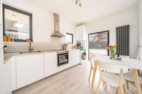 1 bedroom flat to rent, Napier Road, London NW10