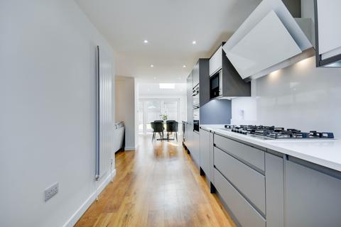 37 Beardsley Drive, Chelmsford, CM1 6GQ