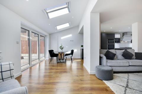 37 Beardsley Drive, Chelmsford, CM1 6GQ