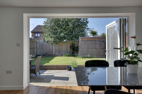 37 Beardsley Drive, Chelmsford, CM1 6GQ