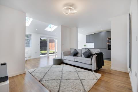 37 Beardsley Drive, Chelmsford, CM1 6GQ