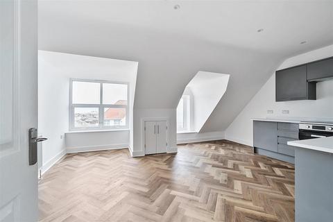2 bedroom flat for sale, 37 Mount Wise, Newquay TR7