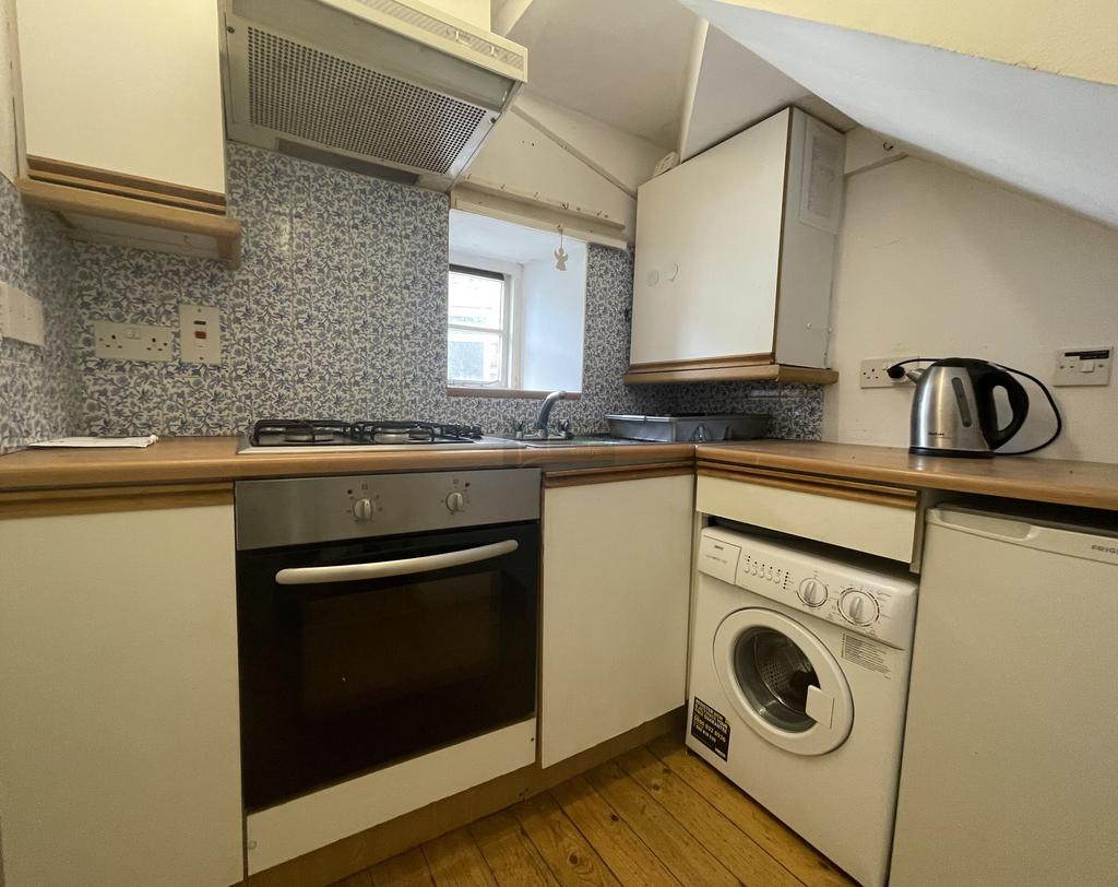 Kitchen a.JPG