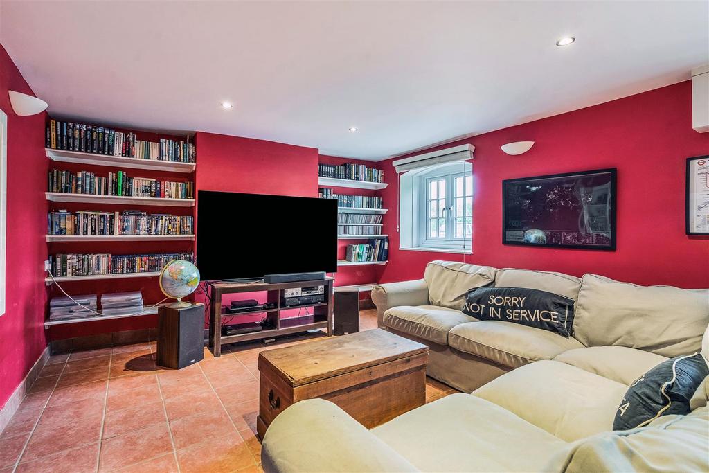 68750 Crofton-Cottage-Bath-Road  (15).jpg