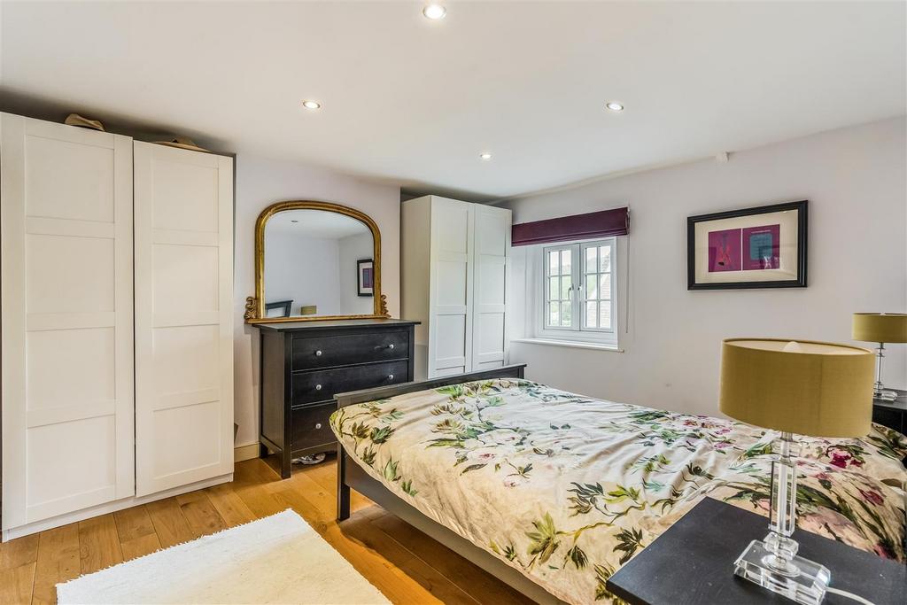 68750 Crofton-Cottage-Bath-Road  (25).jpg