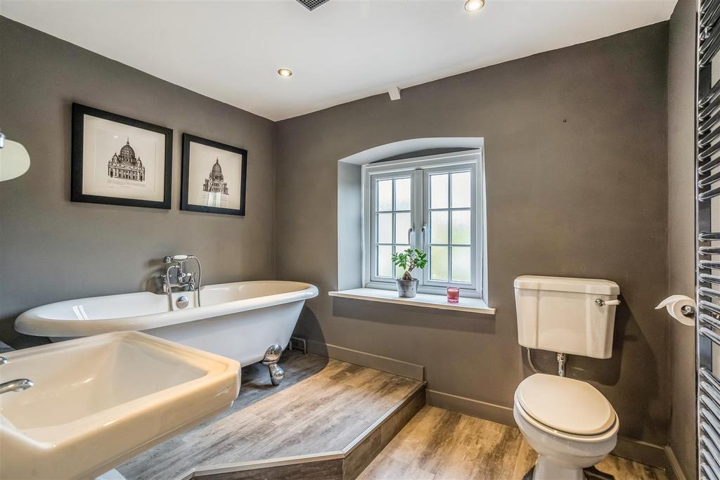 68750 Crofton-Cottage-Bath-Road  (31).jpg