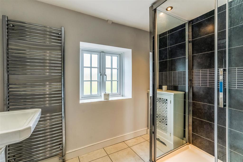 68750 Crofton-Cottage-Bath-Road  (30).jpg