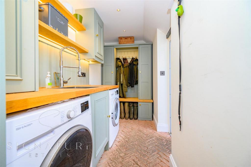Green Lane Bovingdon 65.jpg