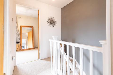 1 Orchid Close, Abridge, Romford, RM4 1DF