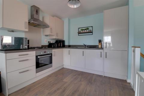 49 Collerick Close, Alsager, Stoke-on-trent, ST7 2ZW
