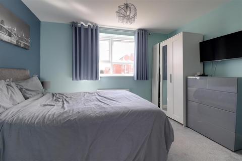 49 Collerick Close, Alsager, Stoke-on-trent, ST7 2ZW