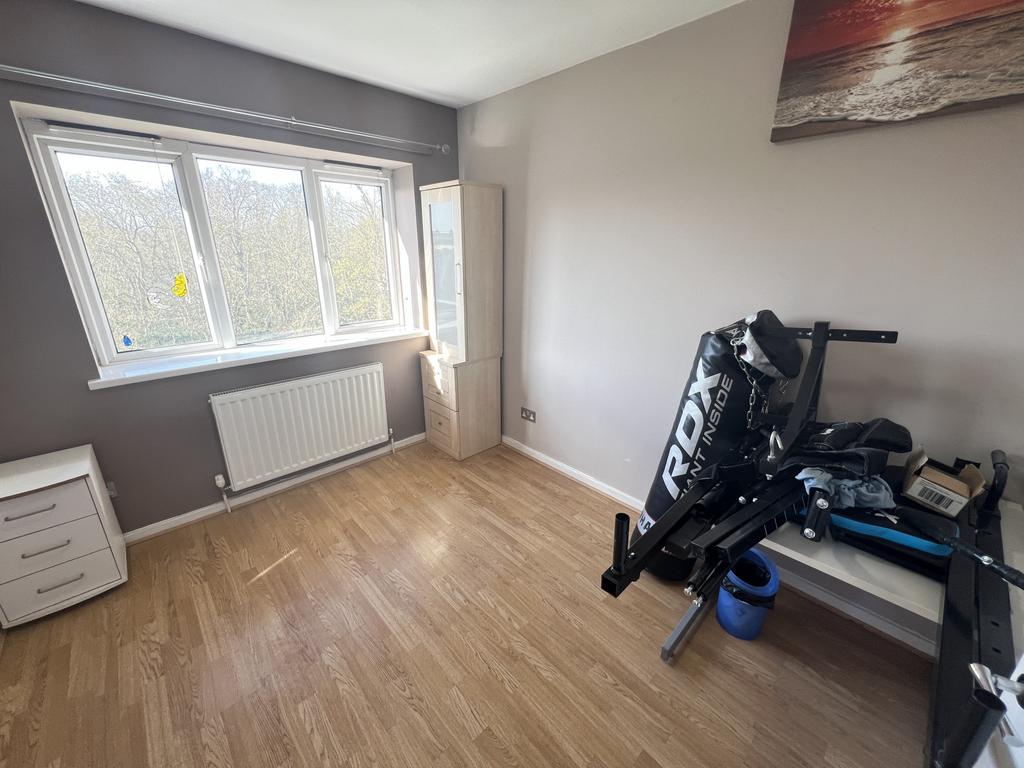 House in Feltham - More